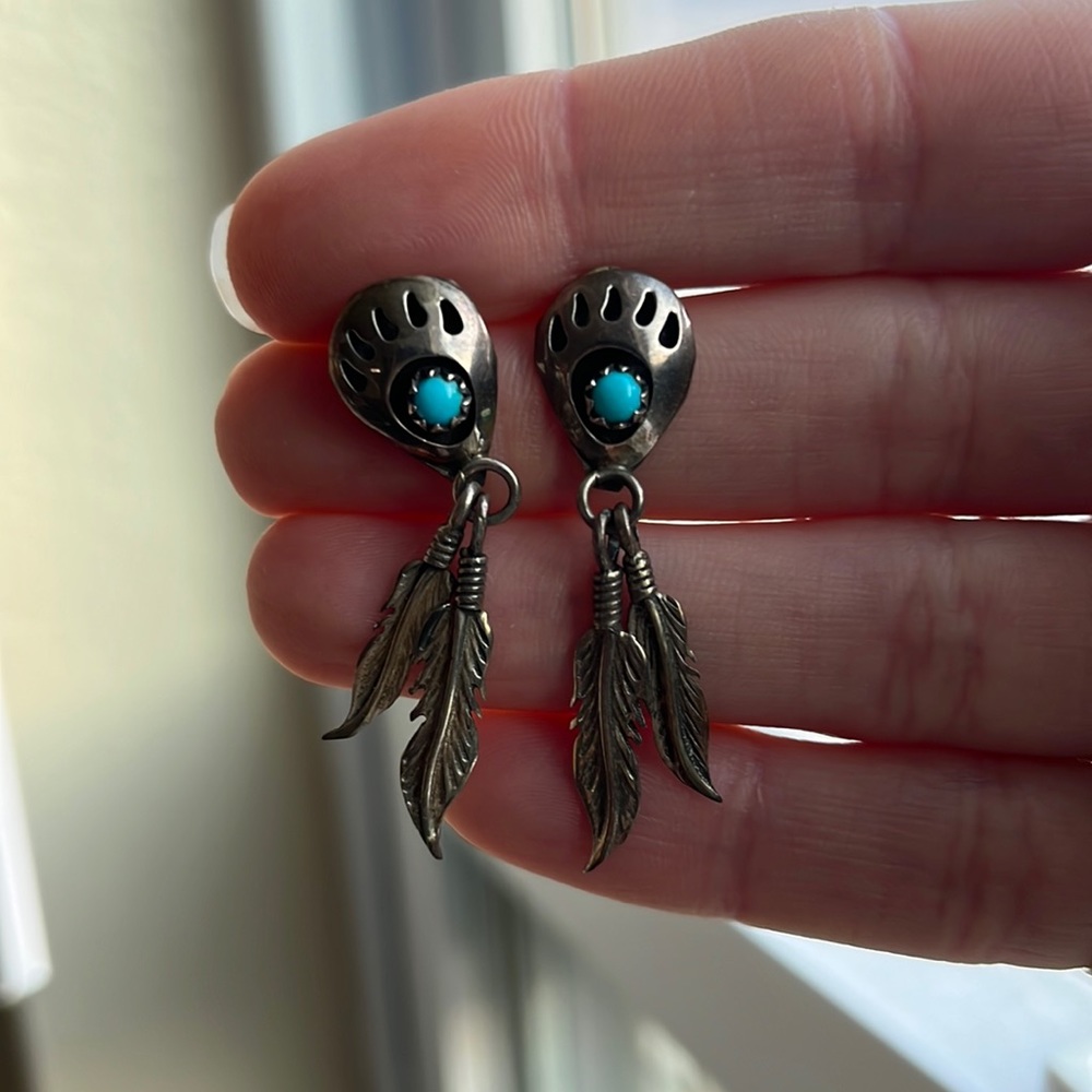 Sterling Bear Paw Posts